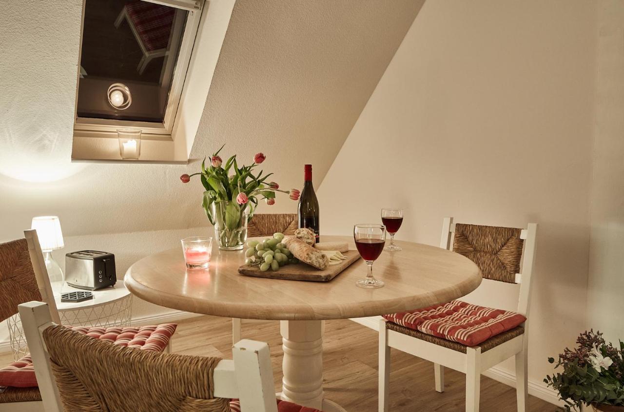 Gut Hohenstein - Platanenappartment Barkelsby Eksteriør billede
